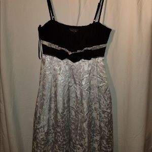 Max & Cleo silver/ black dress size 6